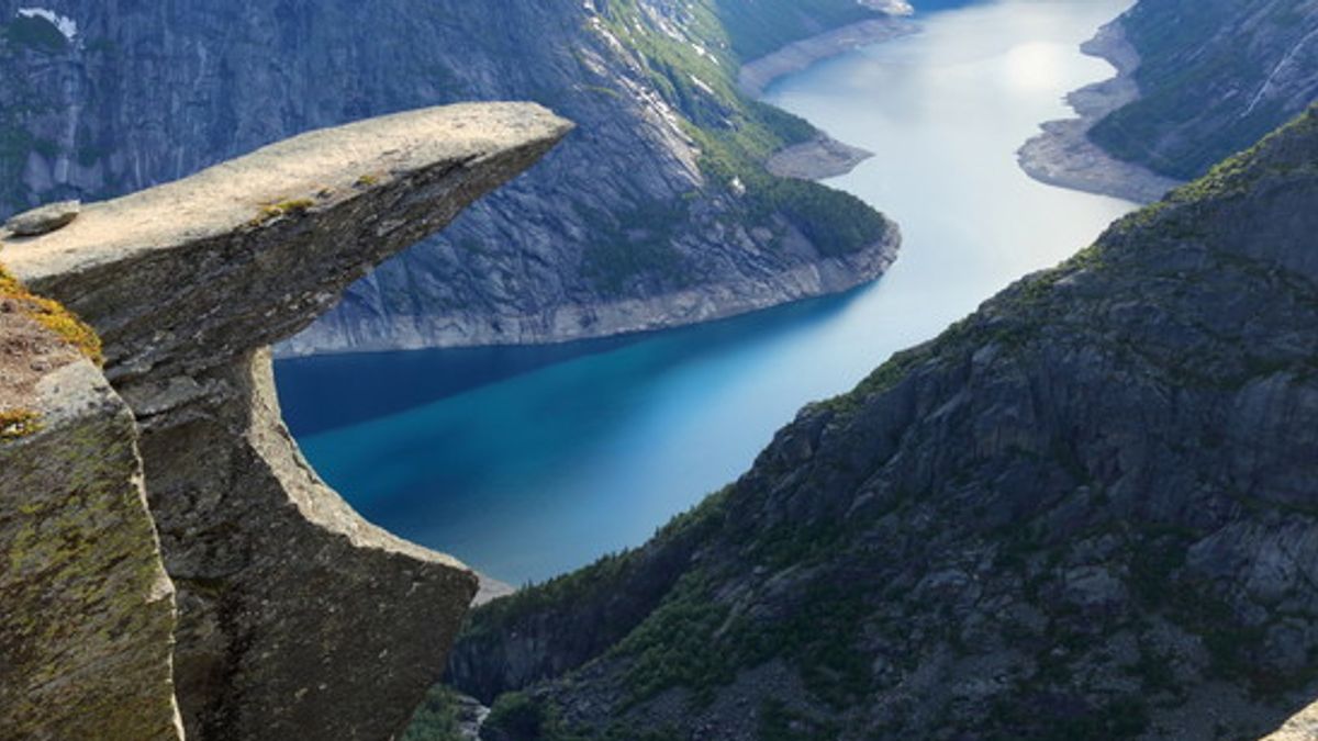   Trolltunga (Lingua di troll), Vestland, Norvegia