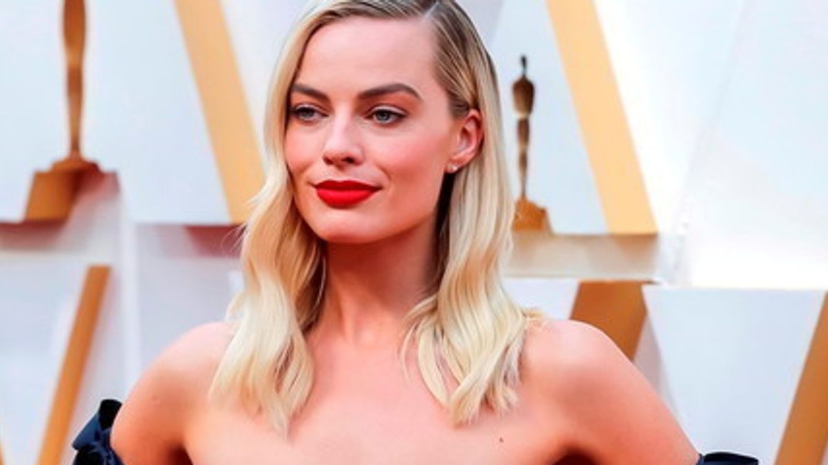  Donna primavera: capelli possono essere castani, biondi o ramati, gli occhi solitamente chiari e brillanti. Un esempio: Margot Robbie. 