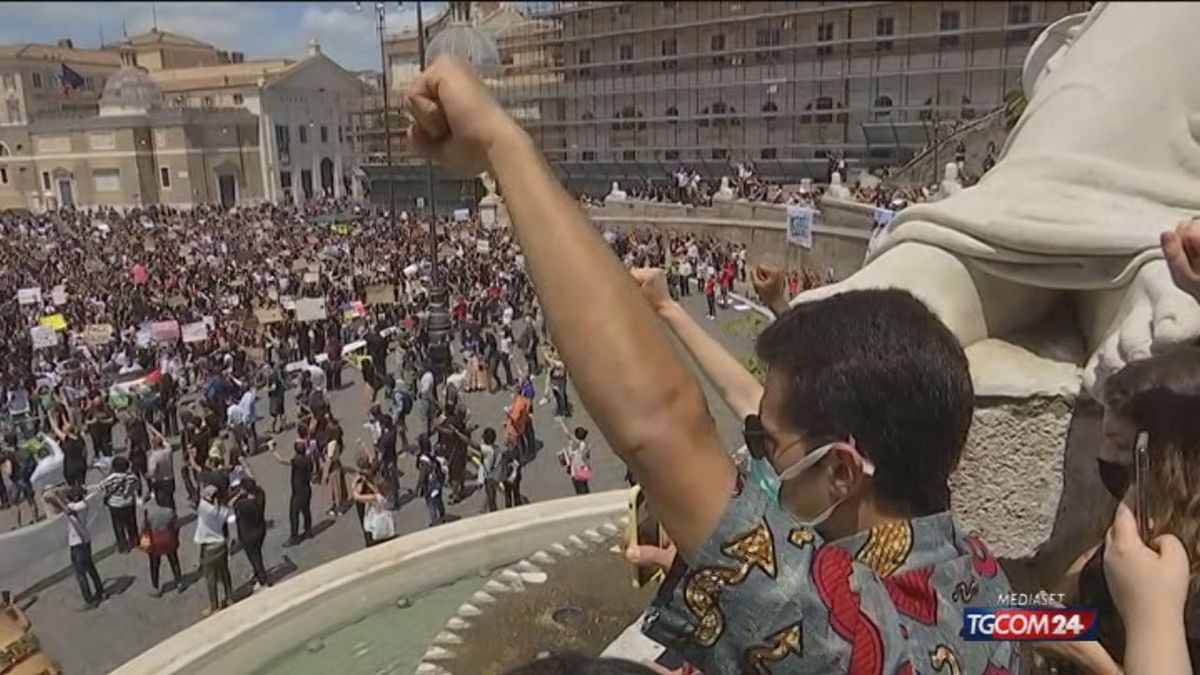 In ginocchio per Floyd: manifestazioni in tutto il mondo