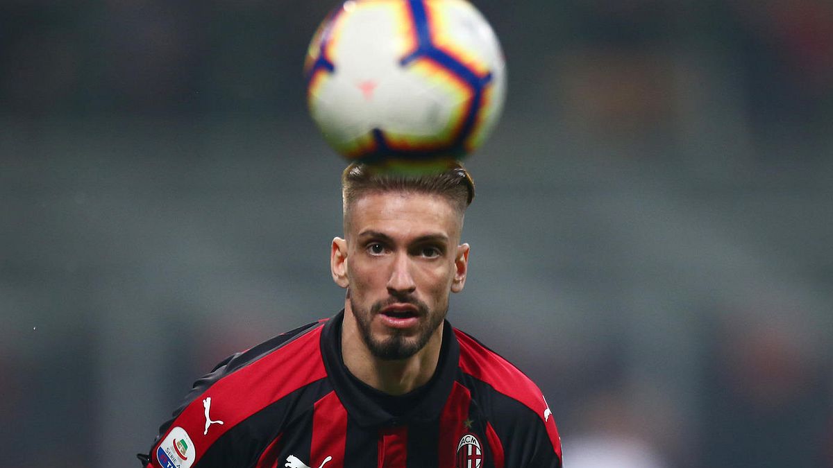 Castillejo 6 - Fa rigore su Politano, poi quasi si riscatta al 91', ma Handanovic salva