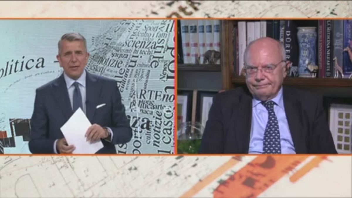 Massimo Galli (direttore del reparto di Malattie Infettive del Sacco di Milano): "Affermare che gli asintomatici non siano infettivi è fuoriviante e poco utile"