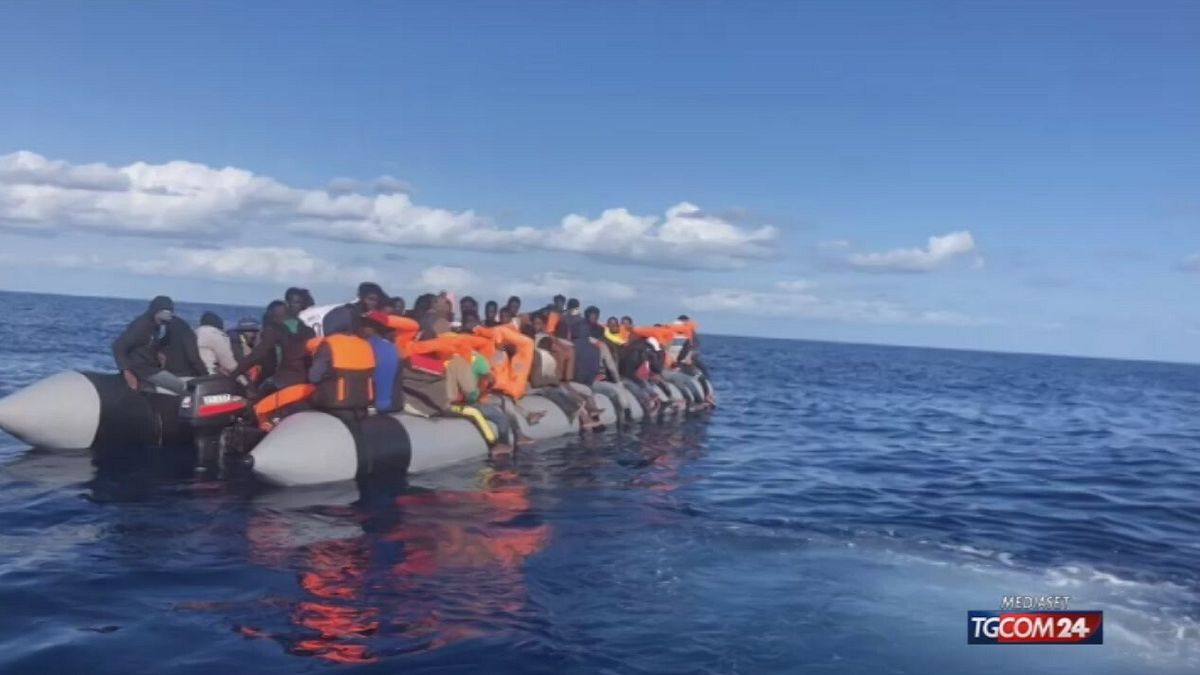 18.00 MIGRANTI: BOOM DI PARTENZE DALLA LIBIA SRV