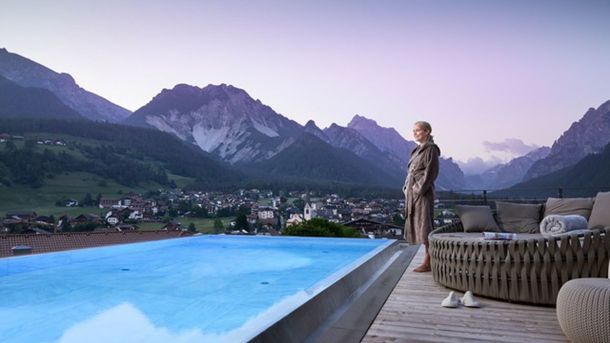  Excelsior Dolomites Life Resort - San Vigiglio di Marebbe - Infinity pool sul rooftop