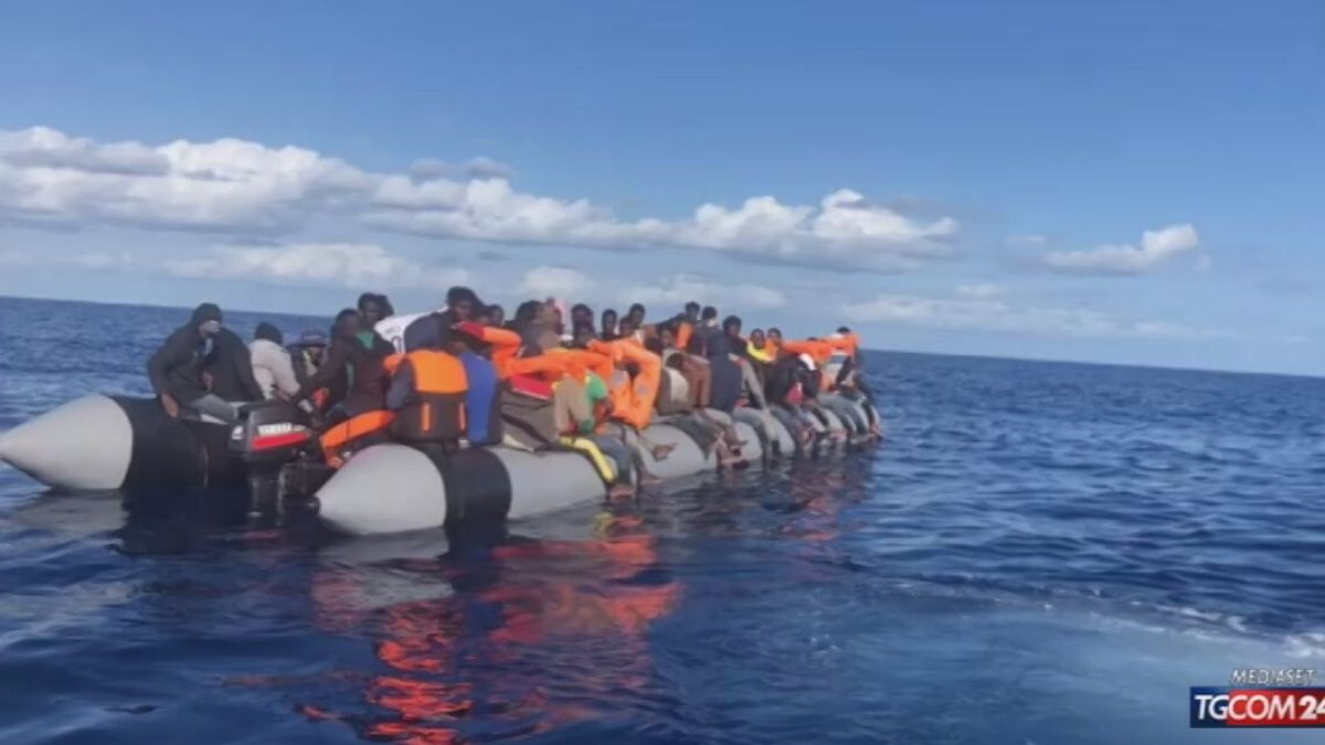 18.00 MIGRANTI: BOOM DI PARTENZE DALLA LIBIA SRV