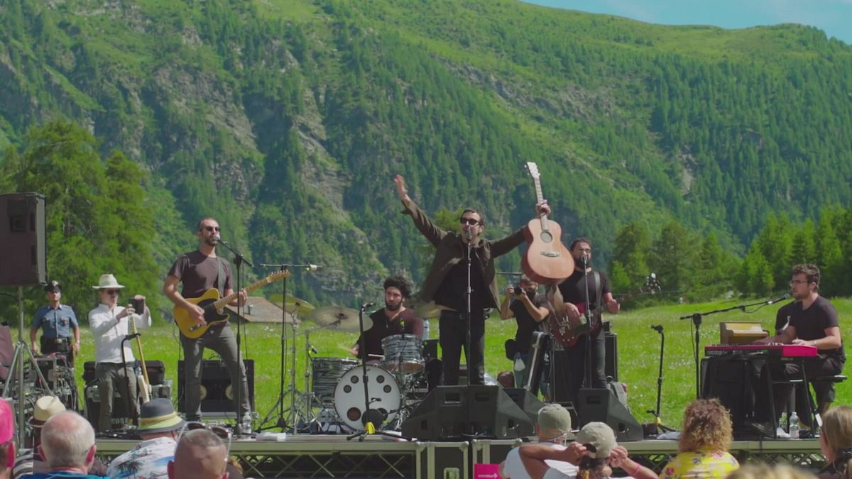 Diodato riparte con la musica dal vivo dall'alta montagna