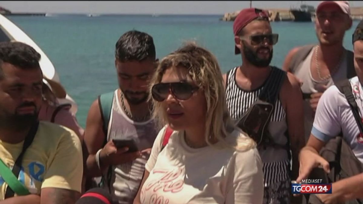 Dalla Tunisia a Lampedusa, barboncino compreso