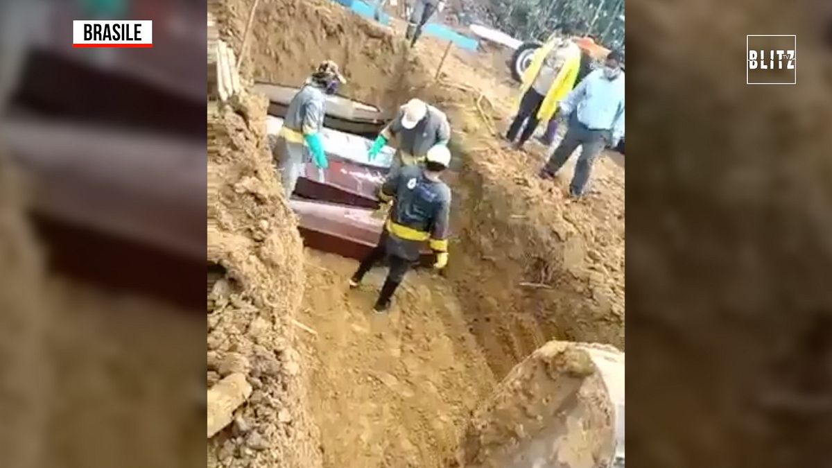 Cimiteri al collasso anche in Brasile: fosse comuni scavate a Manaus