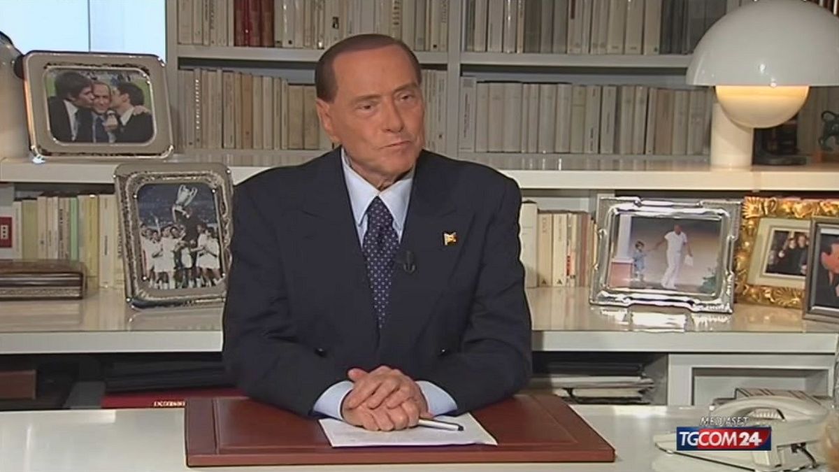 Berlusconi: "Il mio dovere è rimettere insieme i moderati"