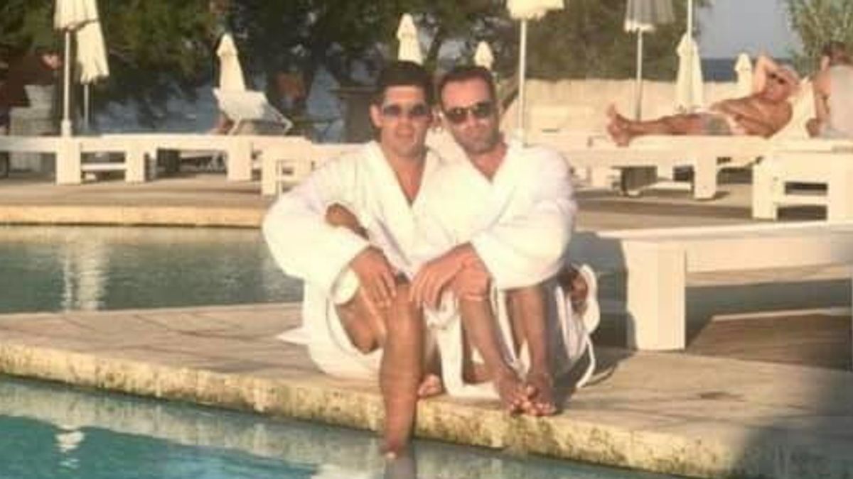 Denis e Marco denunciano episodio di omofobia in un resort in Puglia