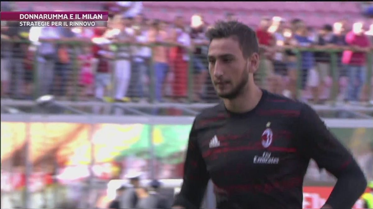 Donnarumma, strategie per il rinnovo