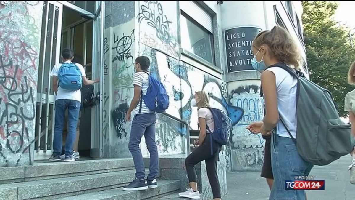 Scuola, metà dei prof senza test