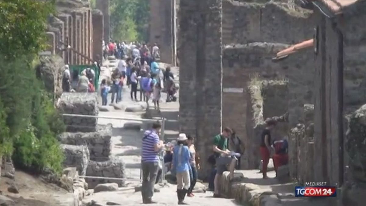 Ennesimo crollo a Pompei