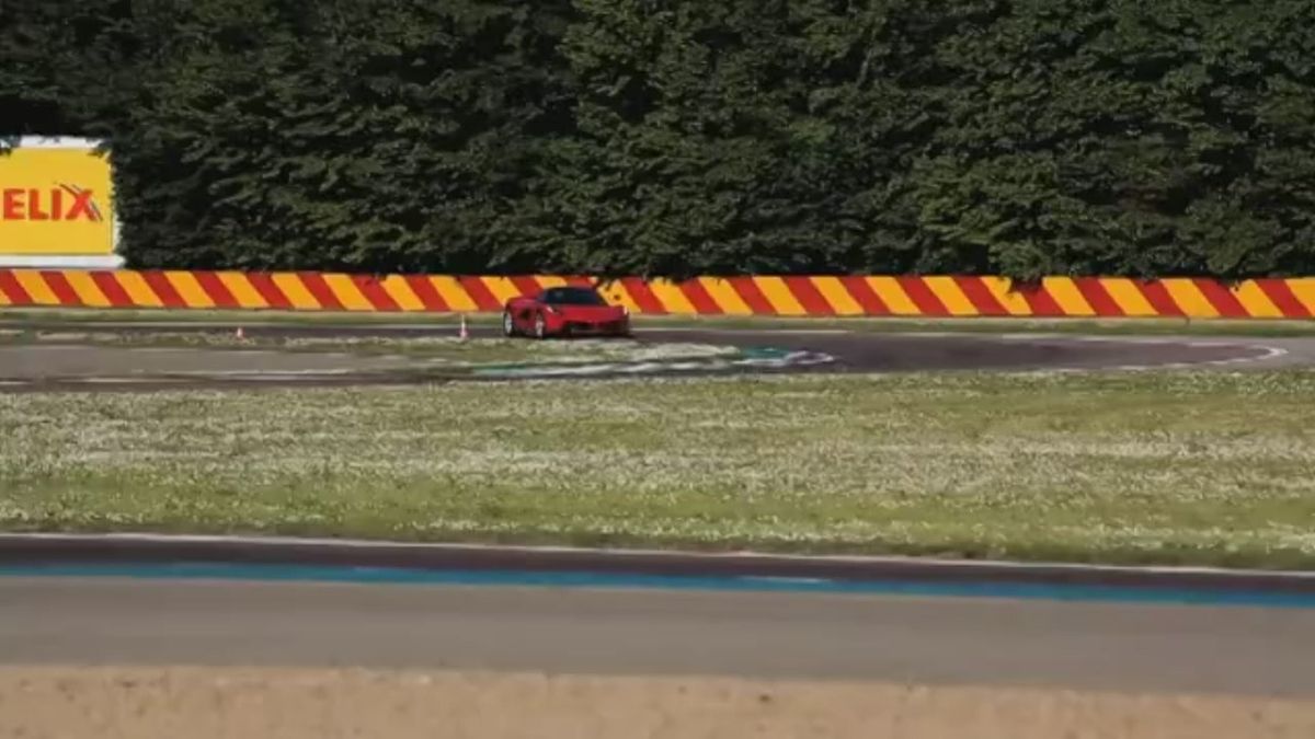 LaFerrari in pista a Fiorano