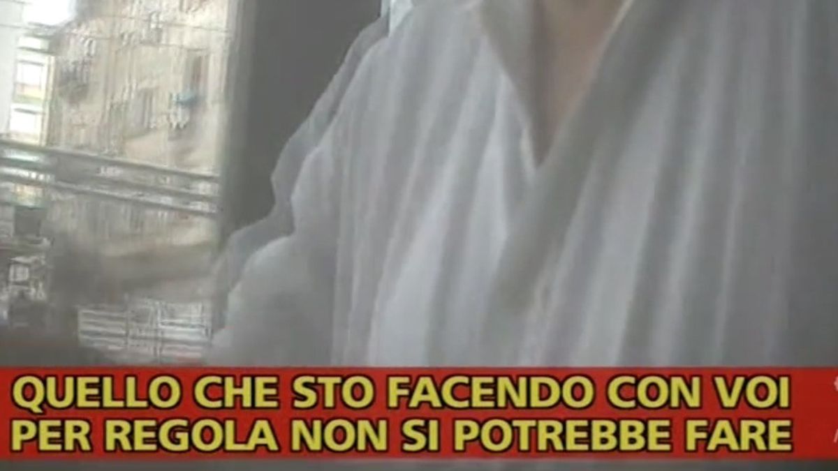 Napoli, l’hotel con servizio a luci rosse: “Quello che facciamo è favoreggiamento alla prostituzione"