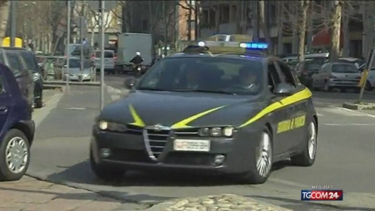 E' bufera sulla Guardia di finanza