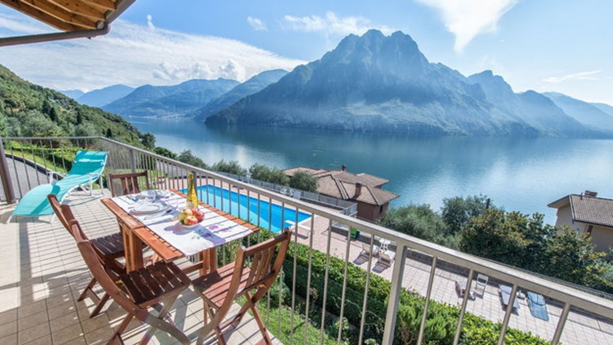 Un' abitazione sul lago di Garda