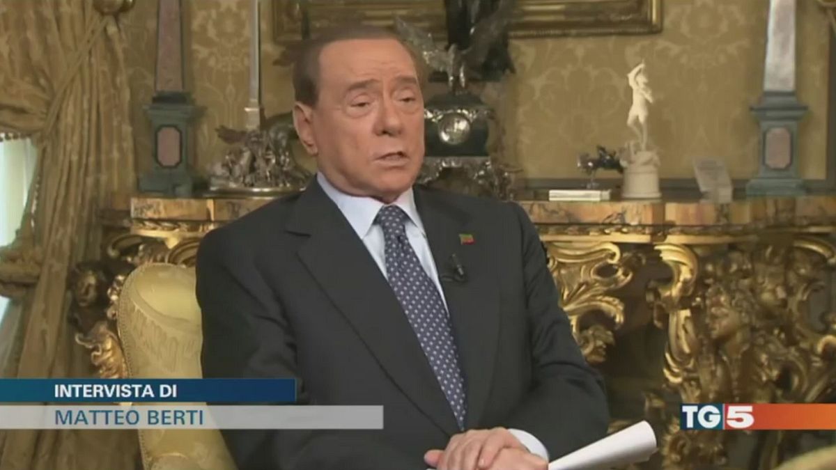 Silvio Berlusconi al Tg5: "Cittadini consapevoli della finta di riforma di Renzi"