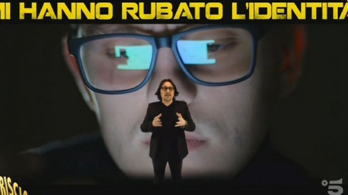 Furti di identità sui social, è successo anche all’esperto di “Striscia la Notizia”