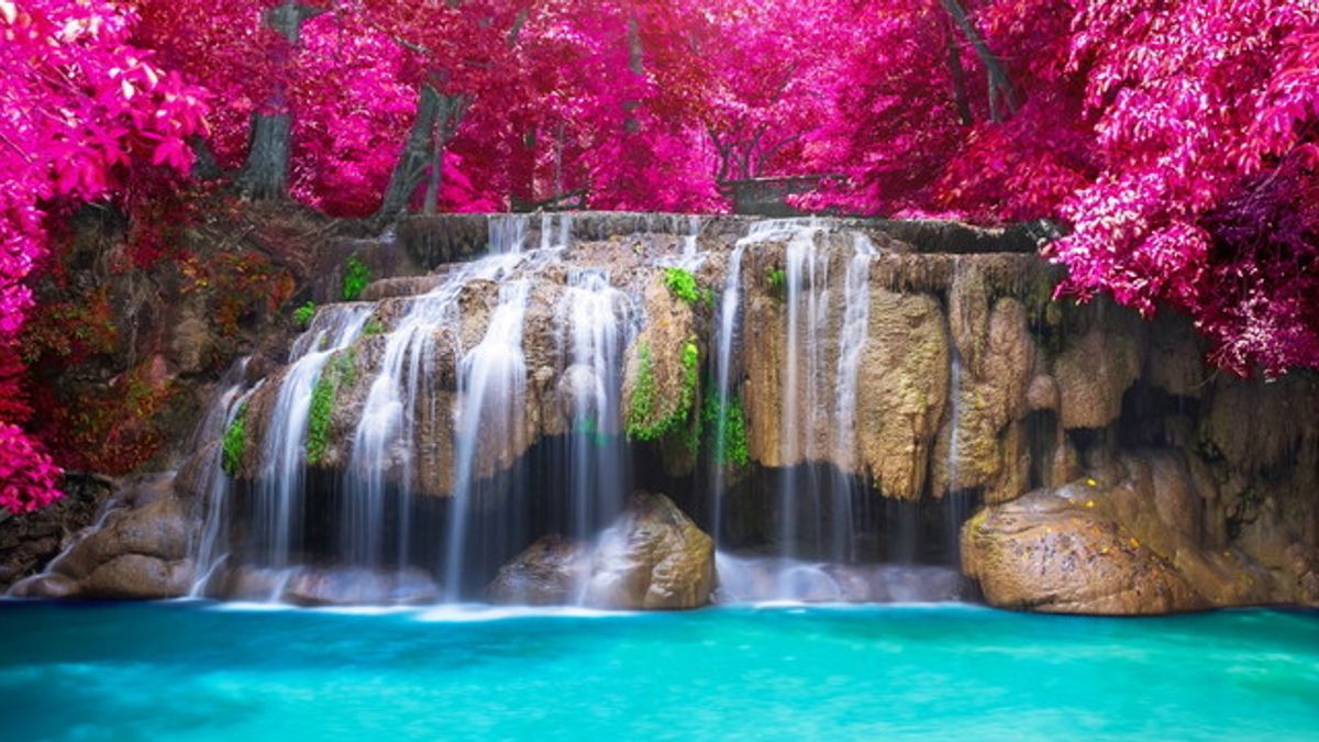  Cascate Erawan, National Park Kanchanaburi, Thailandia