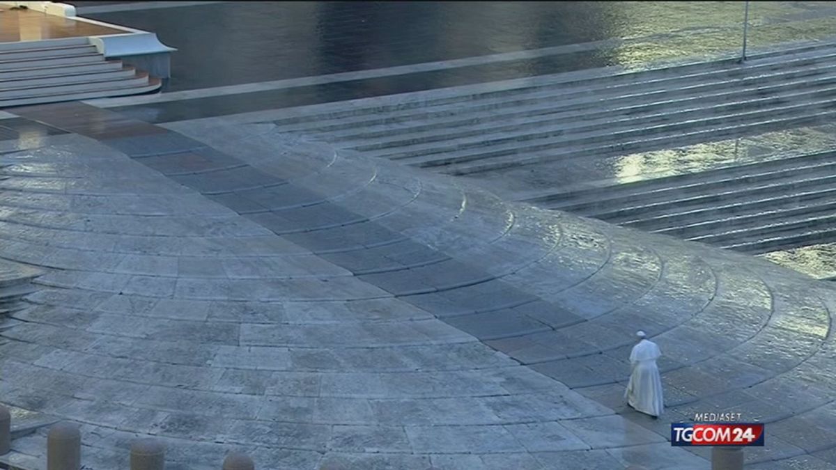 "Dio e il mondo che verrà": Papa Francesco torna in libreria