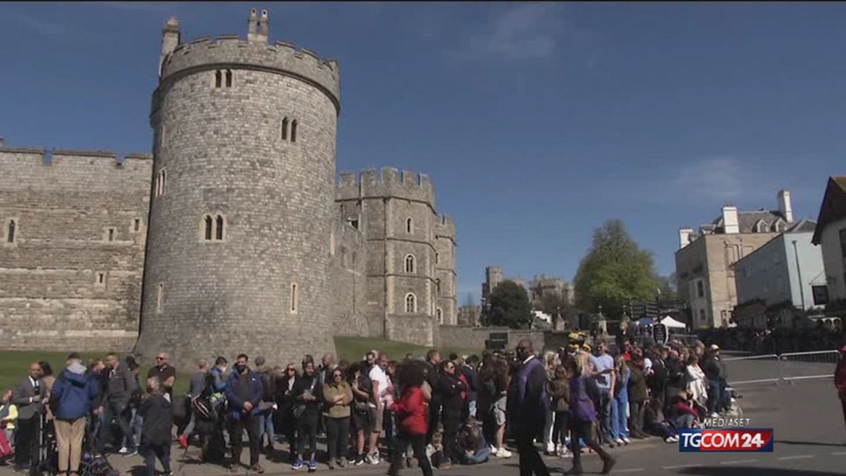 Funerali Filippo: il saluto dei sudditi a Windsor