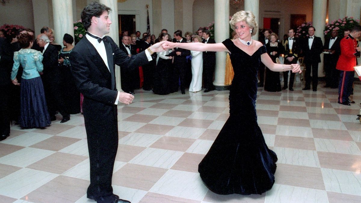  Lady D alla Casa Bianca nel 1985: il ballo con John Travolta