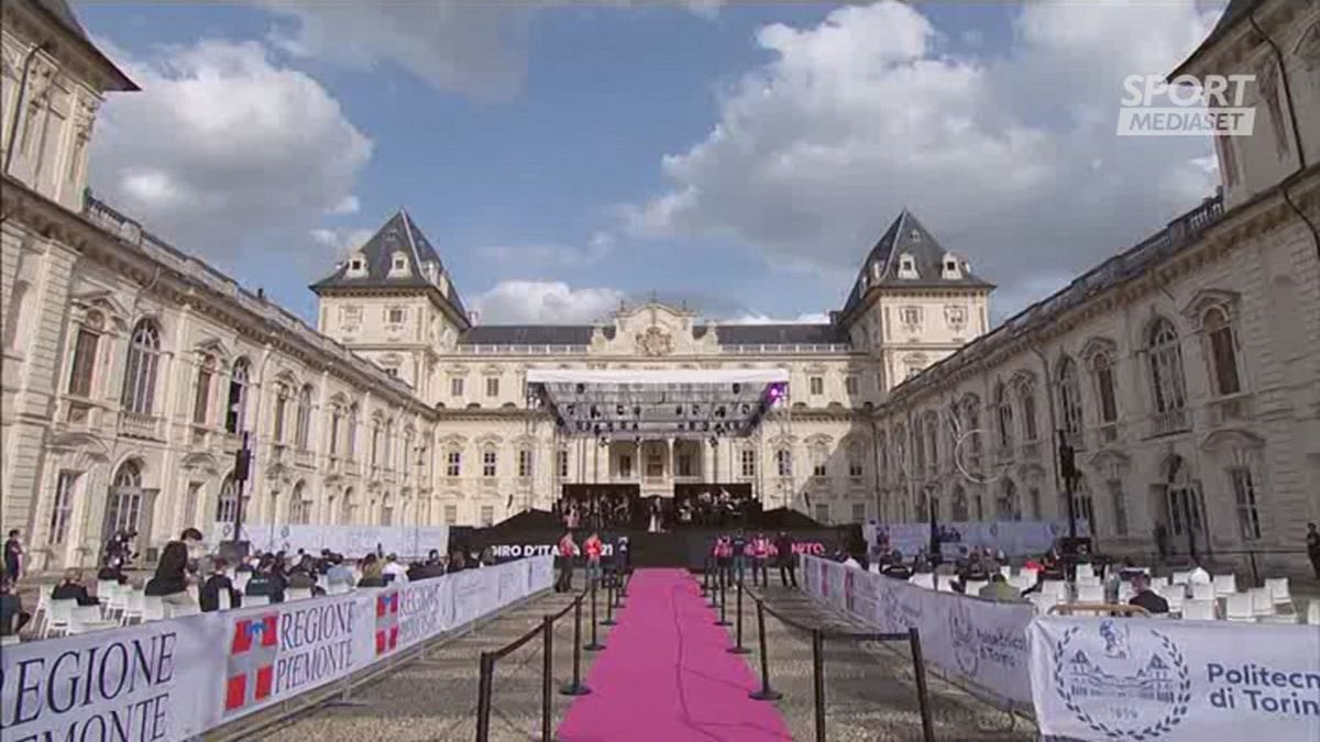 Il Giro d'Italia si presenta a Torino