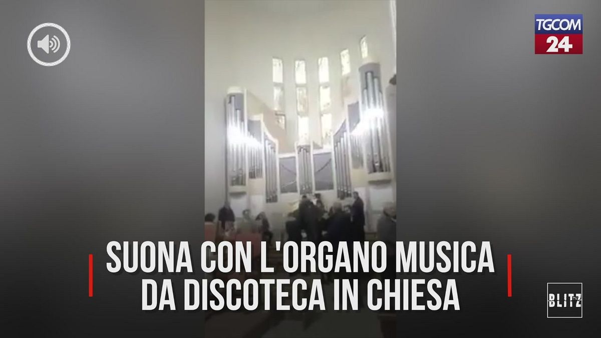 Musica da discoteca in chiesa, l'organista suona una hit di Gigi D'Agostino