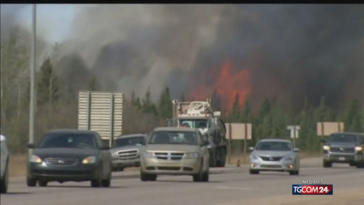 Devastante incendio in Canada