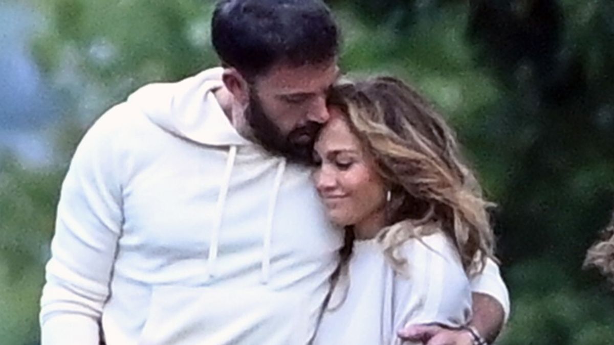 Moda, Ben Affleck: uno stile da “uno di noi” (qui con Jennifer Lopez)