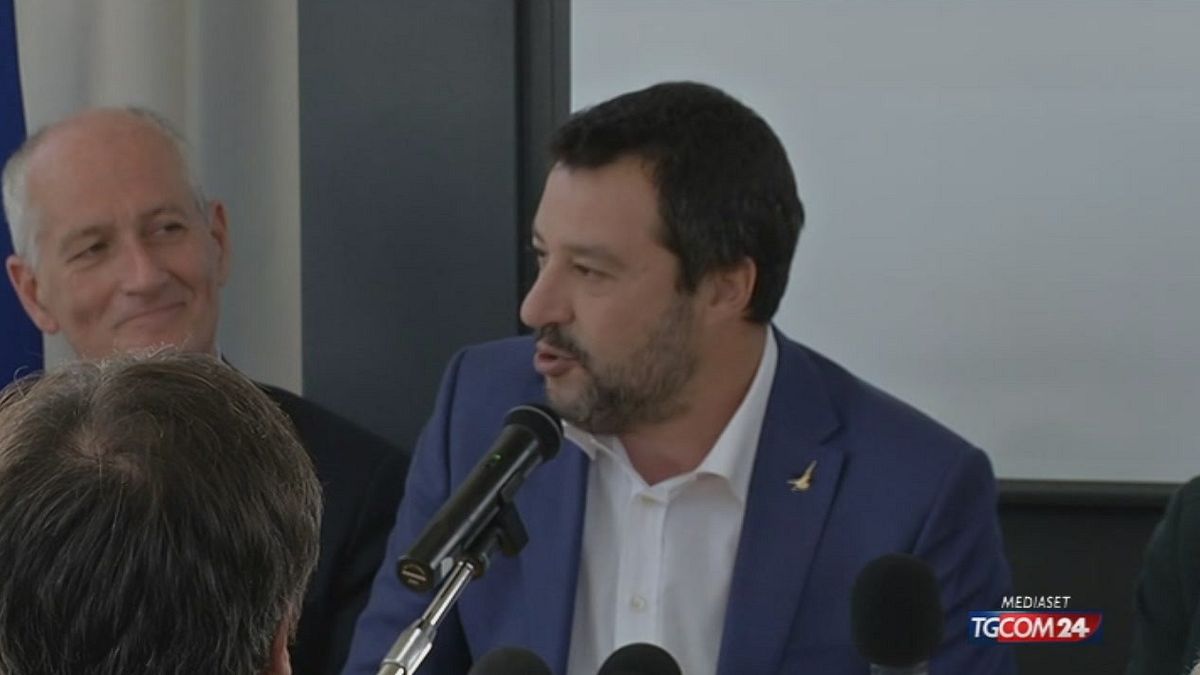 18.25 salvini contro i 5 stelle