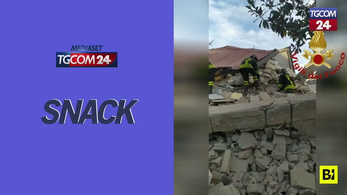 Fuga di gas, esplode e crolla una palazzina nel Casertano