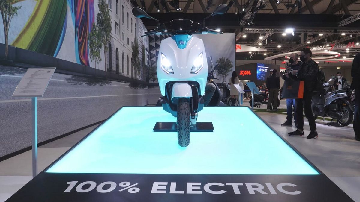 Piaggio 1: e-scooter "parente" dello zip