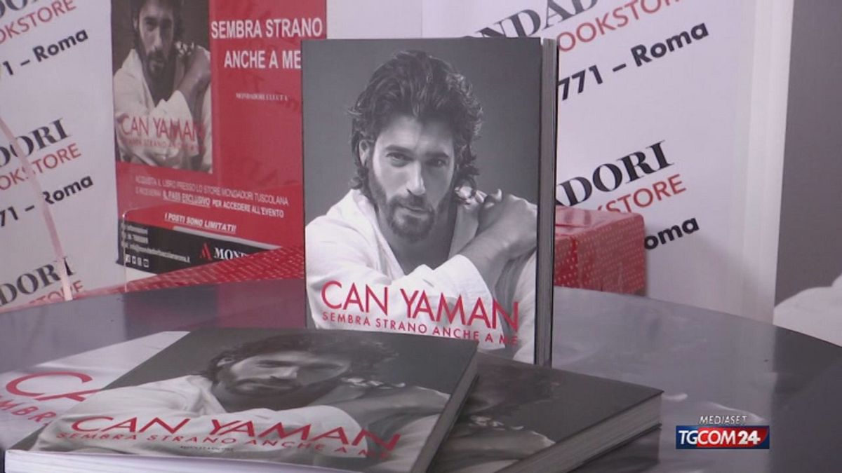 L'attore Can Yaman sbarca in libreria