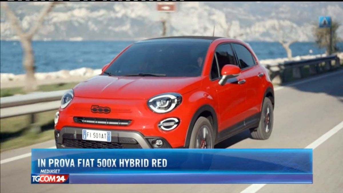 In prova Fiat 500X Hybrid RED