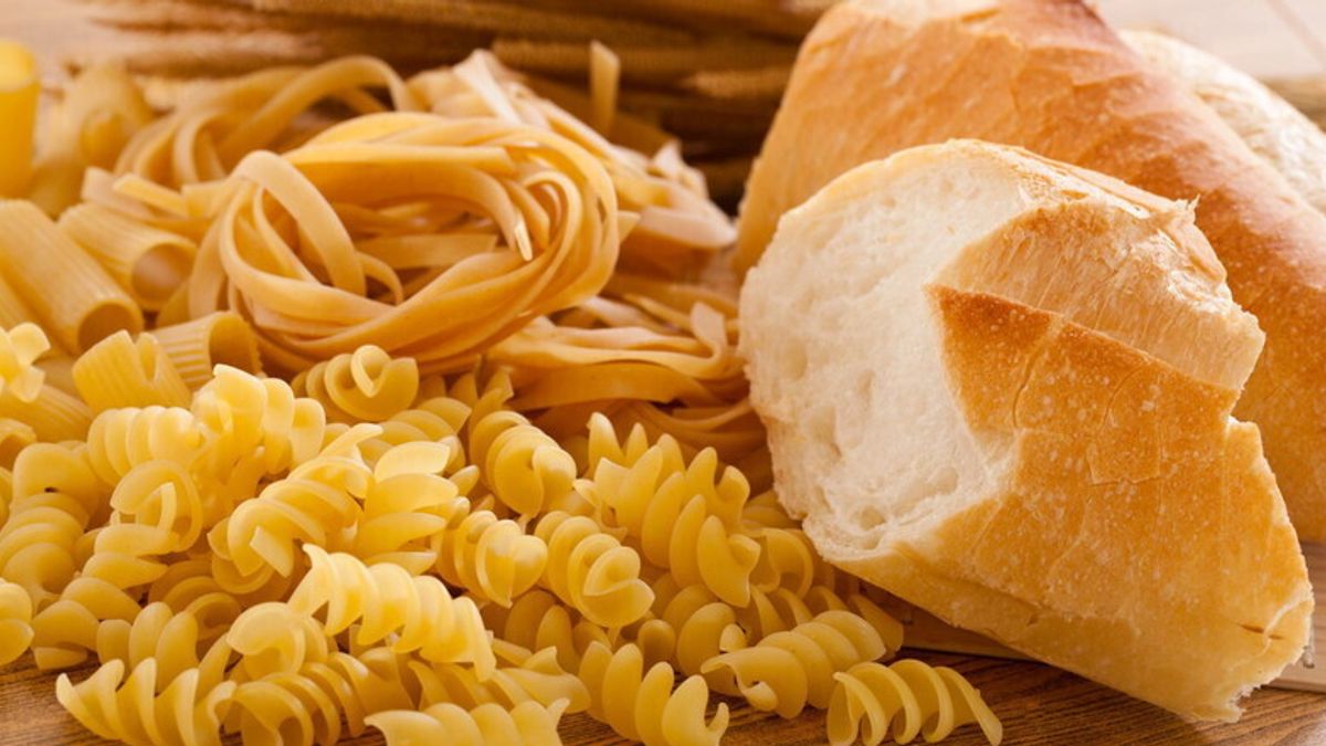 A parità di peso la pasta di grano duro è più "light" del pane bianco: ha qualche caloria in più ma un indice glicemico più basso.