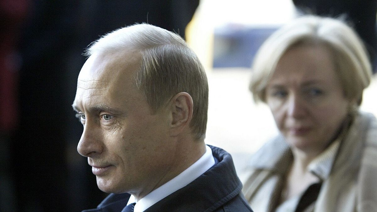 Vladimir Putin con l'ex moglie Lyudmila