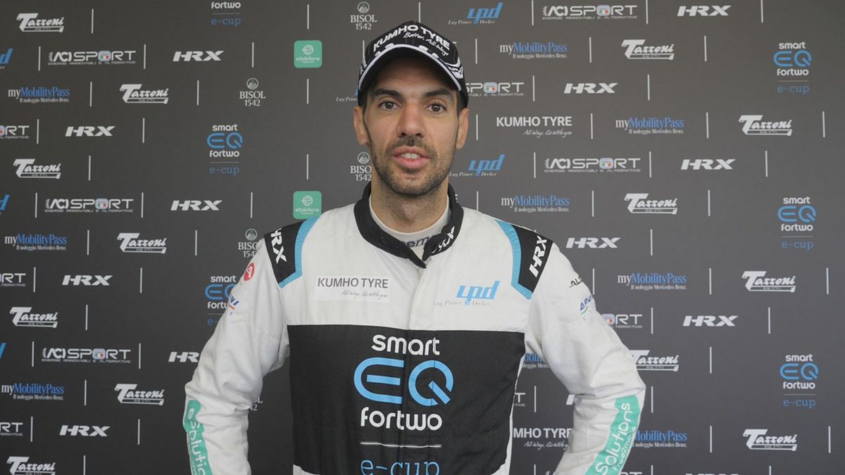 Leo: "Fatico sul dritto"