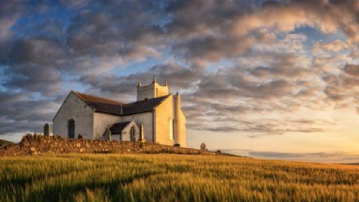 
      Ballintoy, Irlanda del Nord, Porto Nobile
   