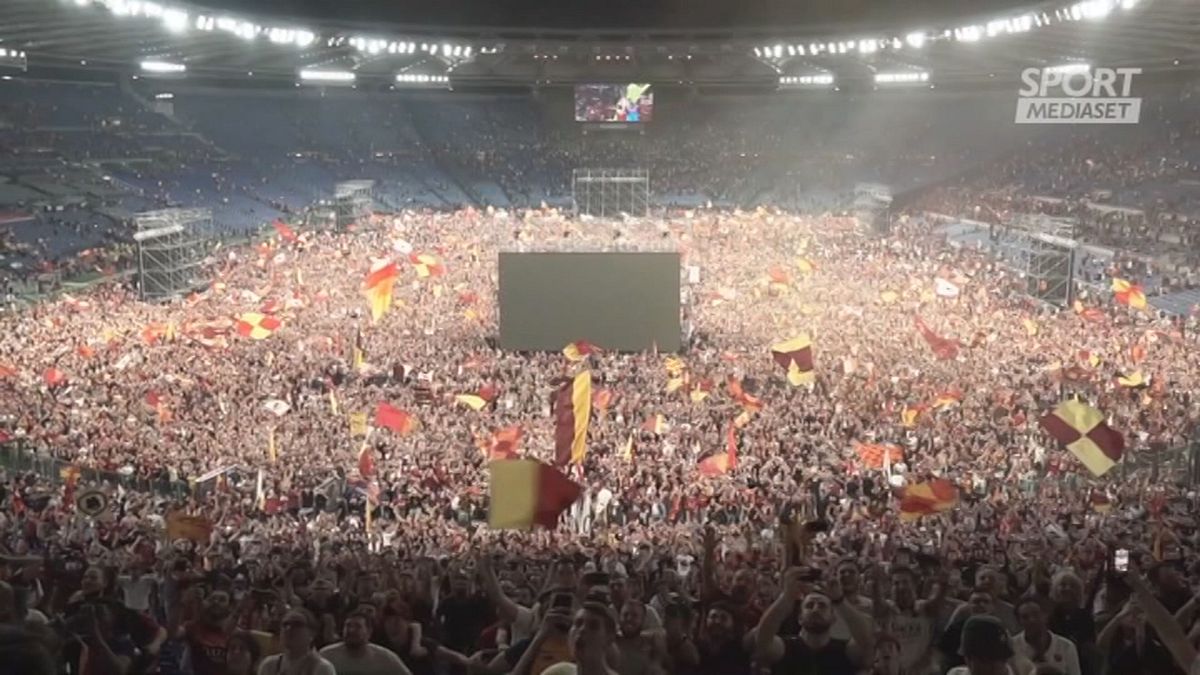 Boato all'Olimpico, i tifosi giallorossi esultano