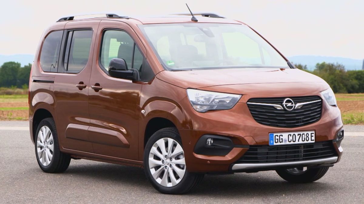 In Italia l'elettrico Opel Combo e-Life