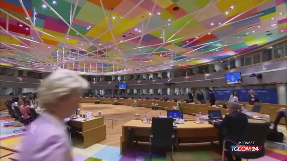 12.05 REAZIONI INTERNAZIONALI SRV