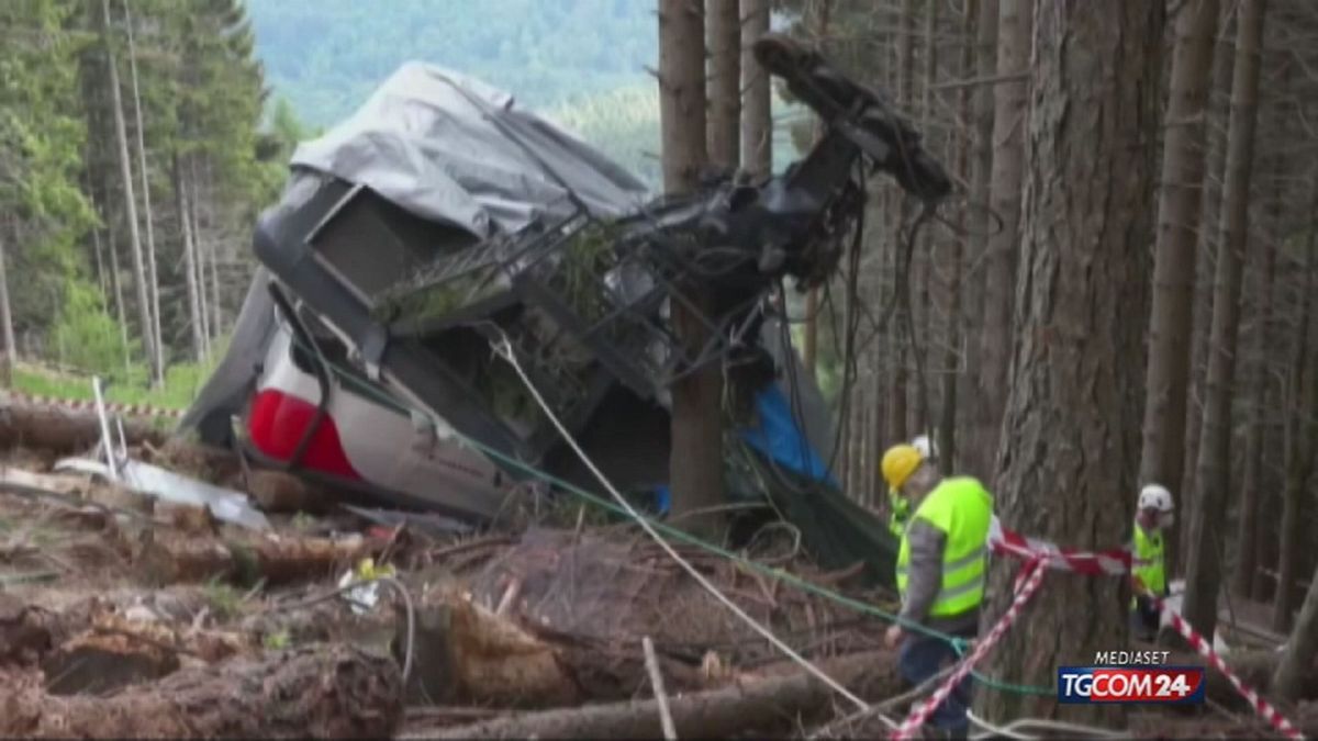 Mottarone, la perizia: "il 68% della fune già rotta prima della tragedia"