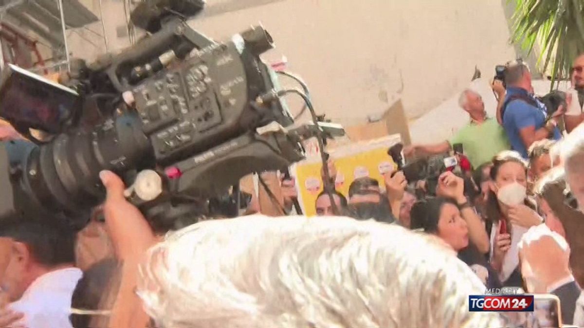 12.00 GRILLO SUL CARRO DI CONTE  SRV