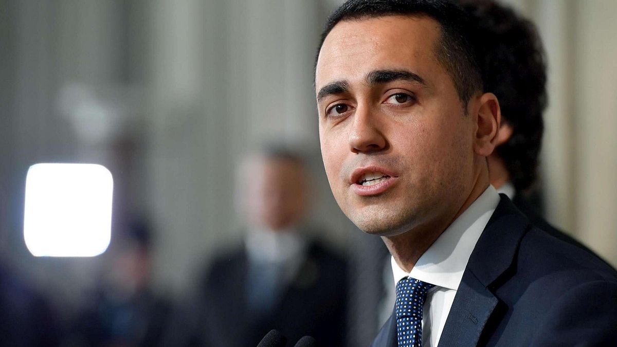 Il capo politico del M5s Luigi Di Maio dovrebbe occupare la poltrona del maxi dicastero Sviluppo Economico-Lavoro