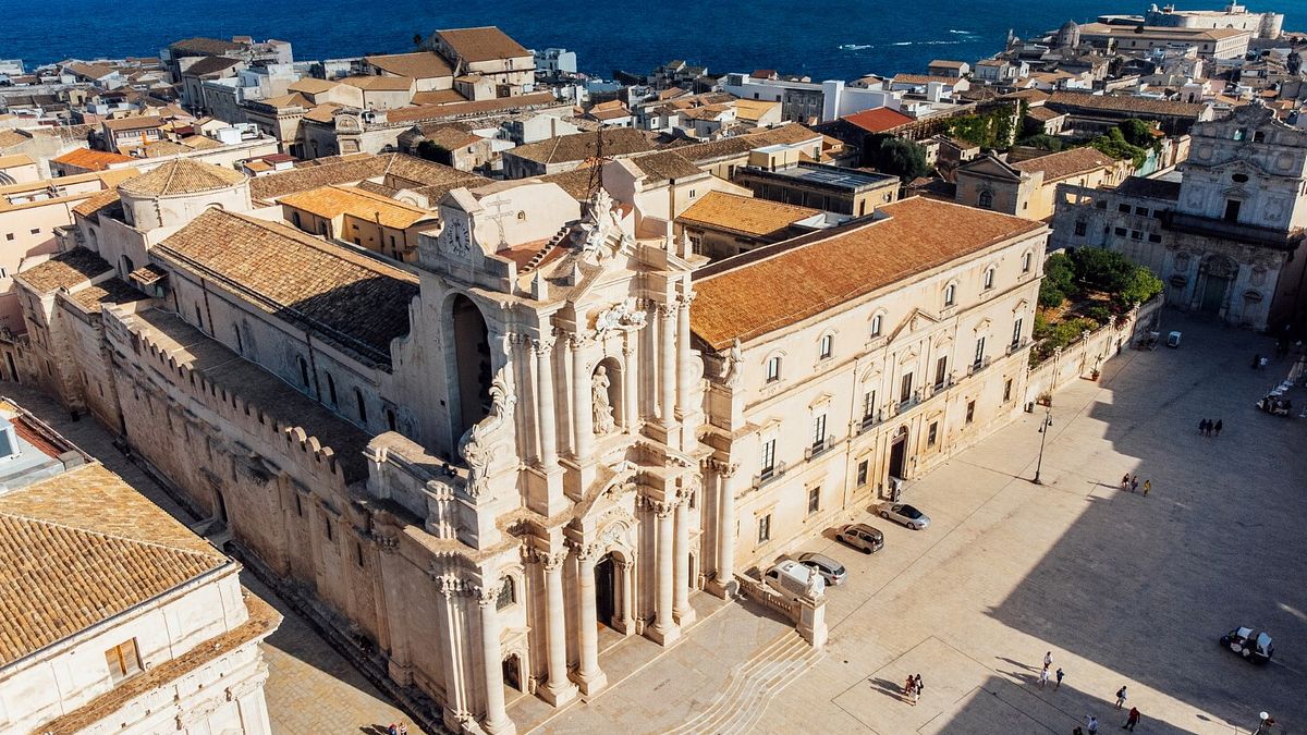 Siracusa, Piazza del Duomo a Ortigia