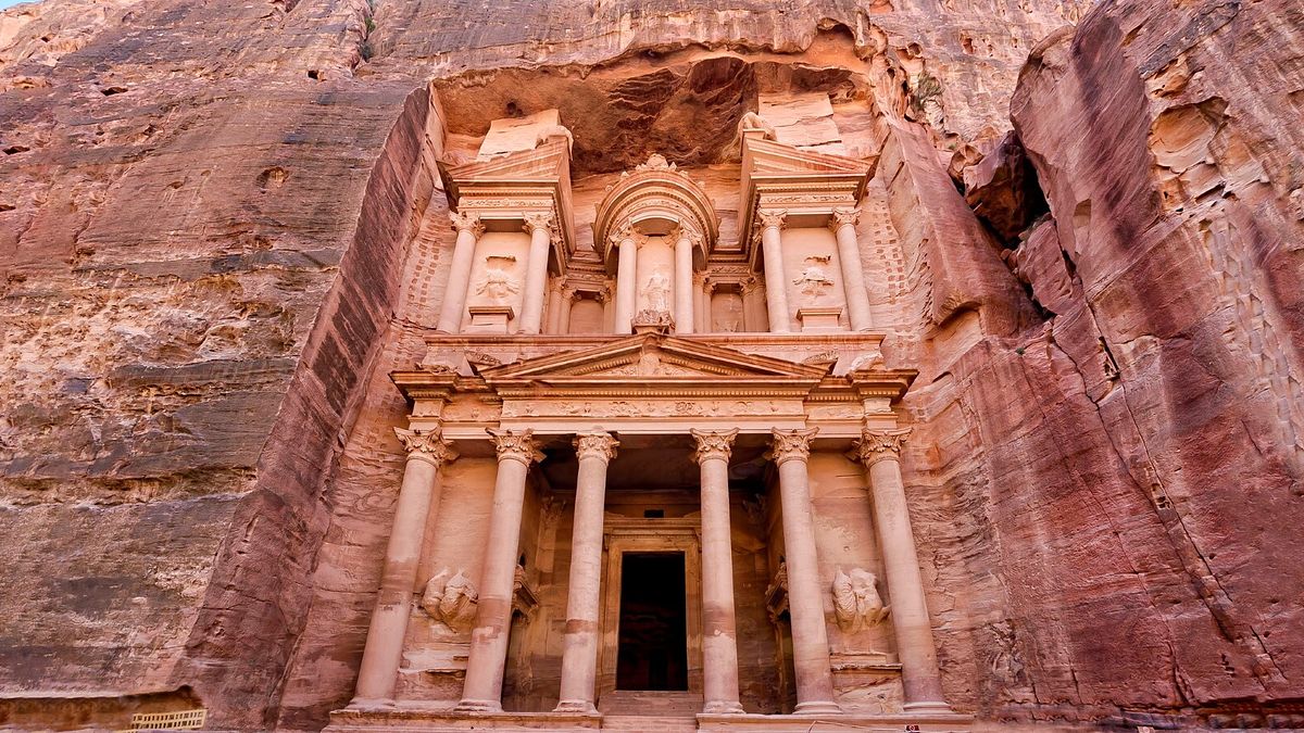  Petra, Giordania: la Città Rosa per antonomasia