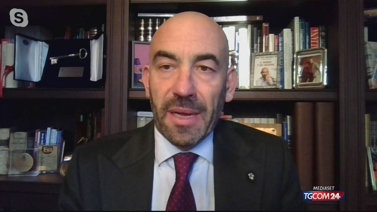 Covid, Bassetti: "Oggi non mi fa paura, preoccupano l'influenza e lo scetticismo sui vaccini"