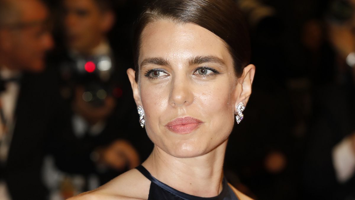 Lo chignon a regola d’arte di star e celebs: Charlotte Casiraghi 