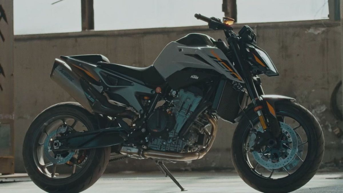 KTM 790 Duke 2023